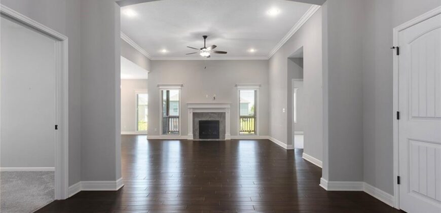 10823 N Corrington Avenue, Kansas City, MO 64156