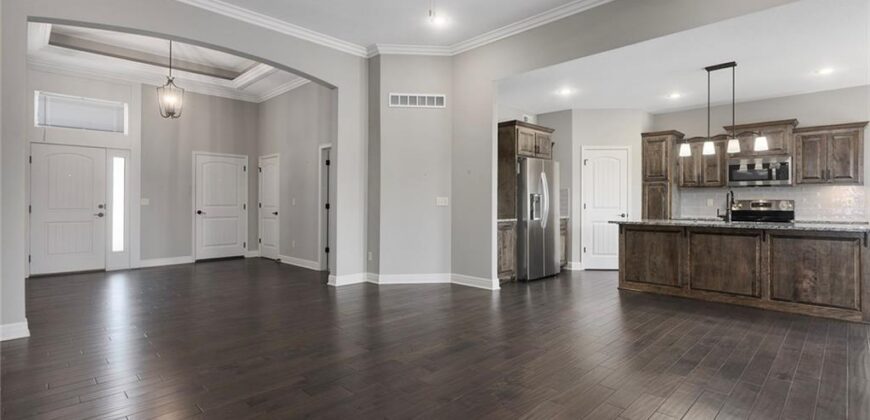10823 N Corrington Avenue, Kansas City, MO 64156