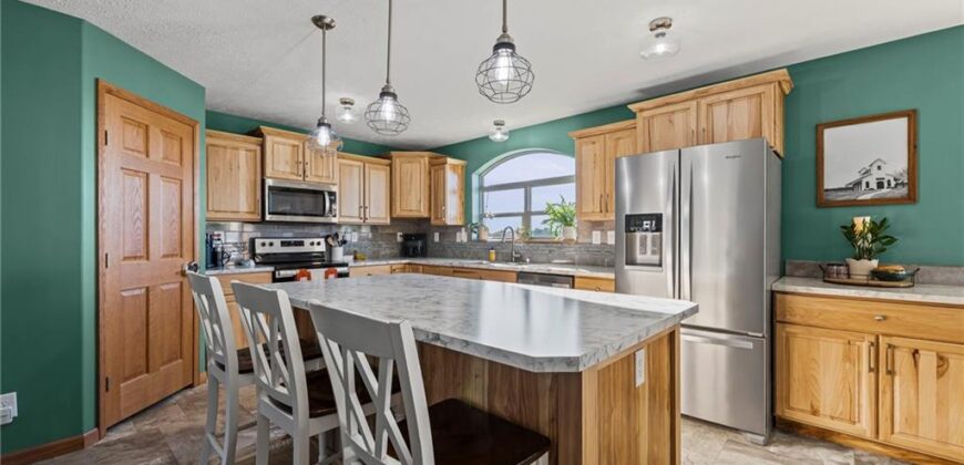 27455 Stephanie Lane, Weston, MO 64098