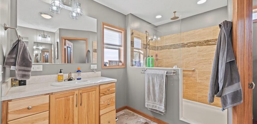 27455 Stephanie Lane, Weston, MO 64098