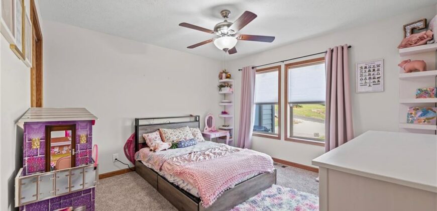 27455 Stephanie Lane, Weston, MO 64098