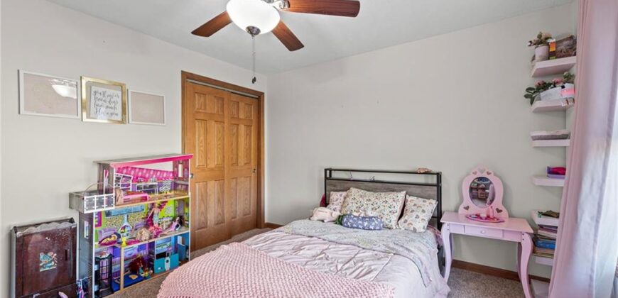 27455 Stephanie Lane, Weston, MO 64098
