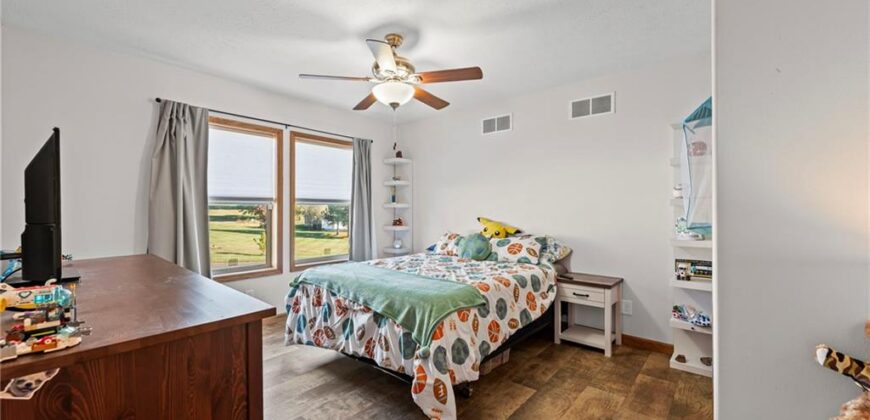 27455 Stephanie Lane, Weston, MO 64098