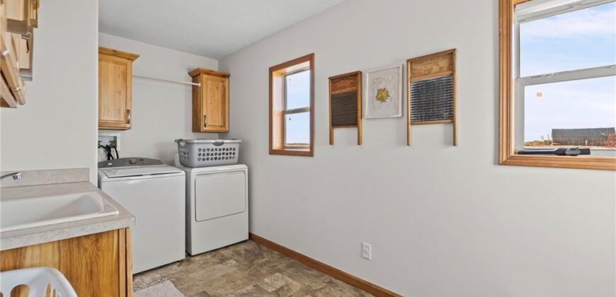 27455 Stephanie Lane, Weston, MO 64098