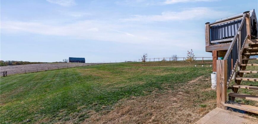 27455 Stephanie Lane, Weston, MO 64098