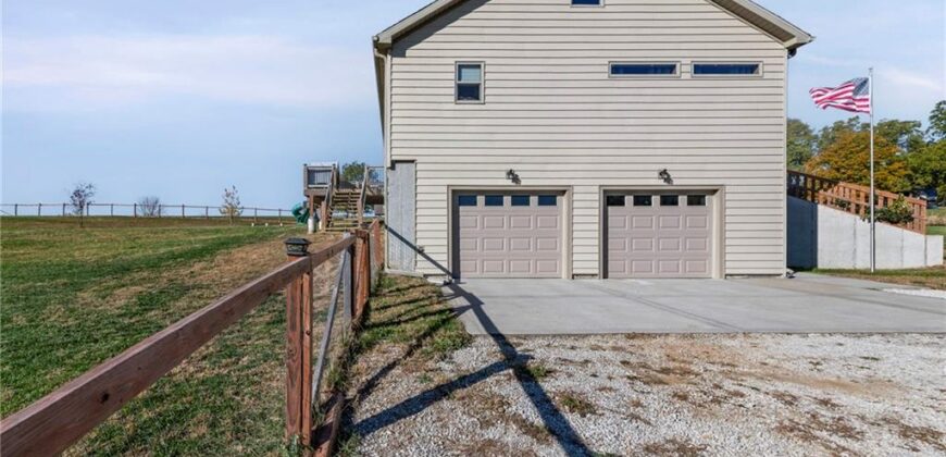 27455 Stephanie Lane, Weston, MO 64098