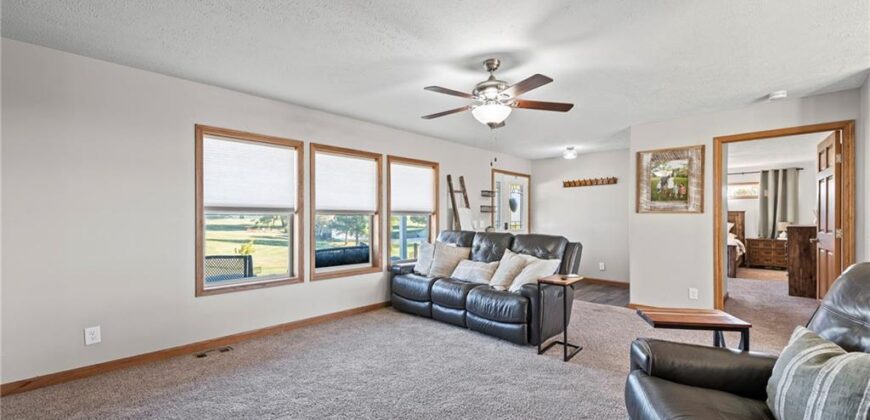 27455 Stephanie Lane, Weston, MO 64098