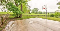 1172 WHITE OAK Lane, Liberty, MO 64068