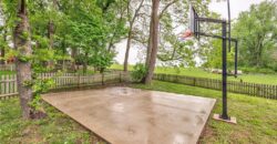 1172 WHITE OAK Lane, Liberty, MO 64068