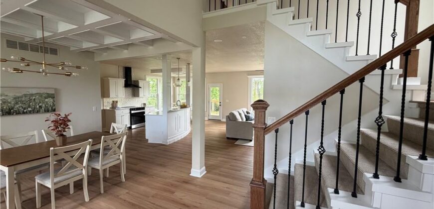 1172 WHITE OAK Lane, Liberty, MO 64068