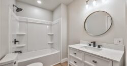 1172 WHITE OAK Lane, Liberty, MO 64068
