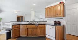 7305 N Richmond Avenue, Kansas City, MO 64158