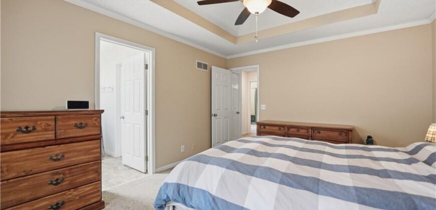 7305 N Richmond Avenue, Kansas City, MO 64158