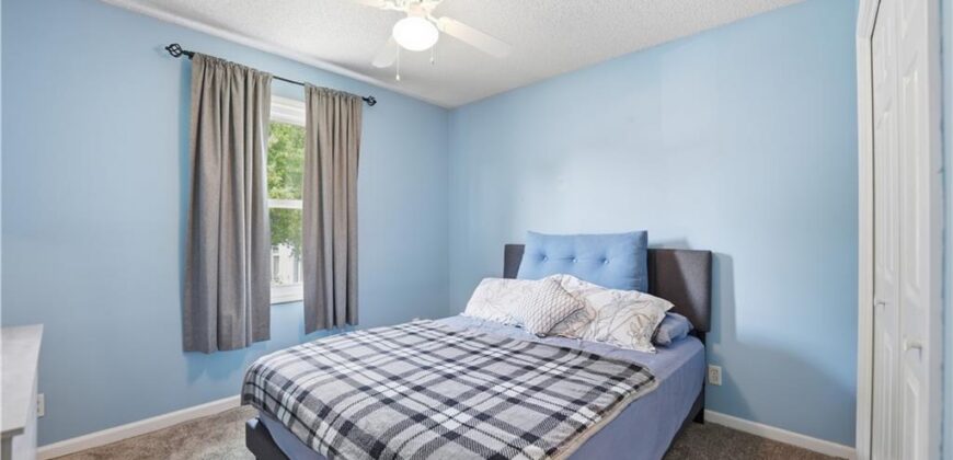 7305 N Richmond Avenue, Kansas City, MO 64158