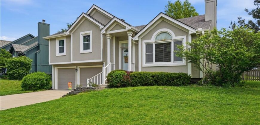 7305 N Richmond Avenue, Kansas City, MO 64158