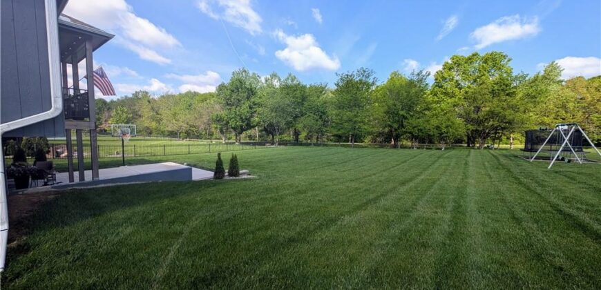 2104 Foxtail Drive, Kearney, MO 64060