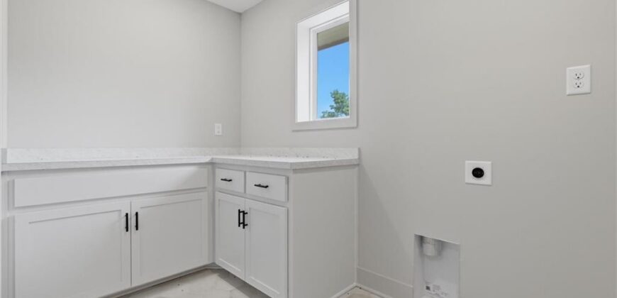 13413 Oakridge Drive, Kearney, MO 64060