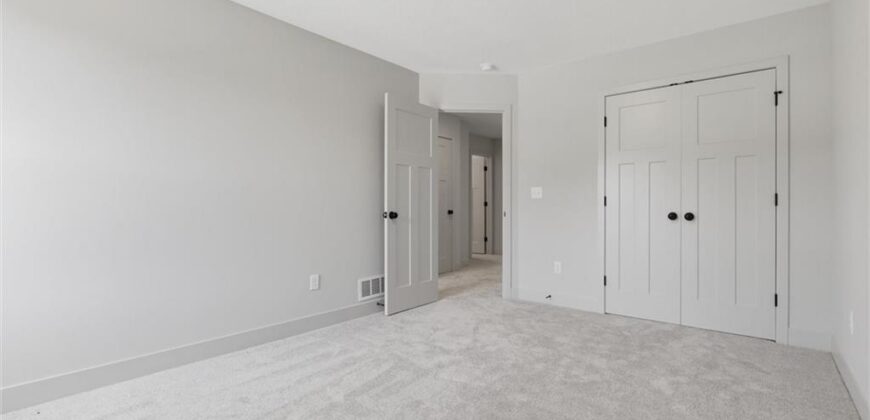 13413 Oakridge Drive, Kearney, MO 64060