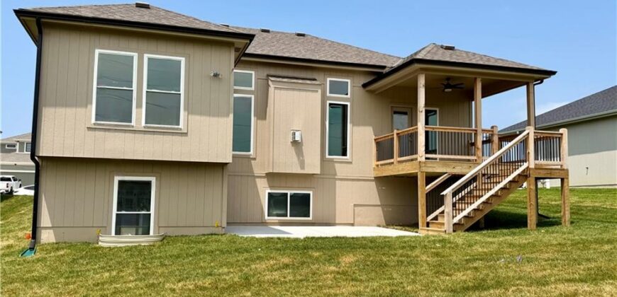 1909 Longview Drive, Liberty, MO 64068