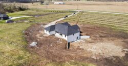 7203 92 Highway, Smithville, MO 64089