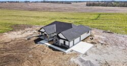 7203 92 Highway, Smithville, MO 64089