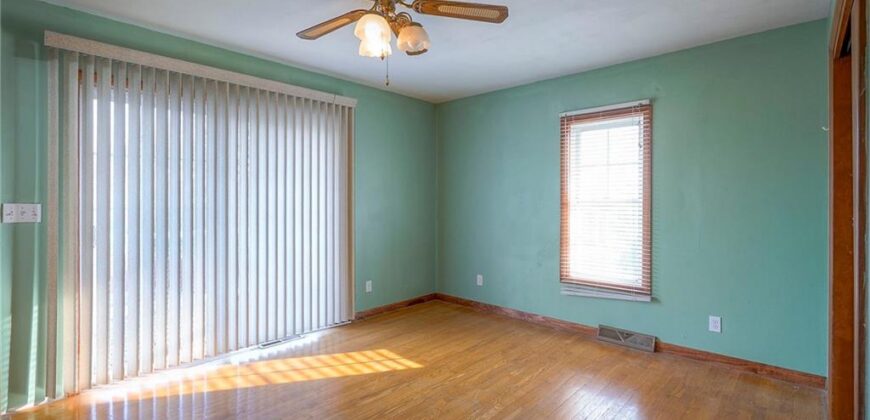 6509 NW Twin Oaks Drive, Kansas City, MO 64151