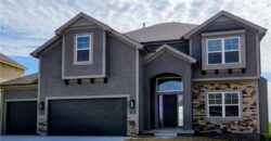 8931 N Poplar Avenue, Kansas City, MO 64156