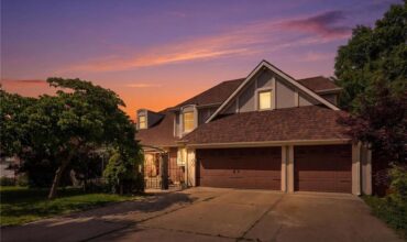 4100 NE SHADY LANE Drive, Gladstone, MO 64119