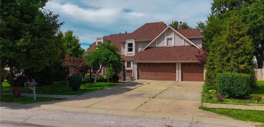 4100 NE SHADY LANE Drive, Gladstone, MO 64119