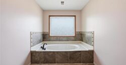 4100 NE SHADY LANE Drive, Gladstone, MO 64119