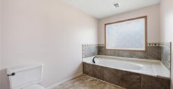 4100 NE SHADY LANE Drive, Gladstone, MO 64119
