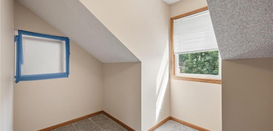 4100 NE SHADY LANE Drive, Gladstone, MO 64119