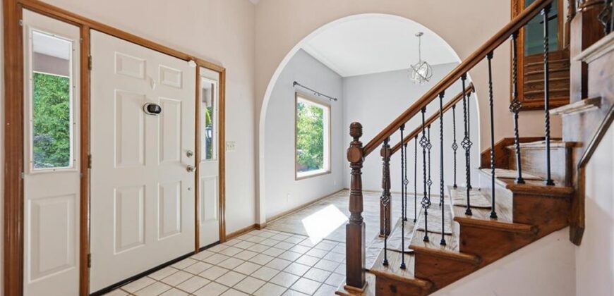 4100 NE SHADY LANE Drive, Gladstone, MO 64119