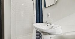 6017 N Howard Avenue, Gladstone, MO 64118