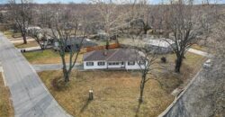 6017 N Howard Avenue, Gladstone, MO 64118