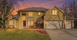 6119 S National Drive, Parkville, MO 64152