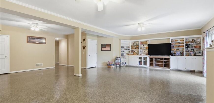 13025 WOODRIDGE Street, Platte City, MO 64079