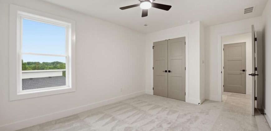 8415 NW 90th Street, Kansas City, MO 64153