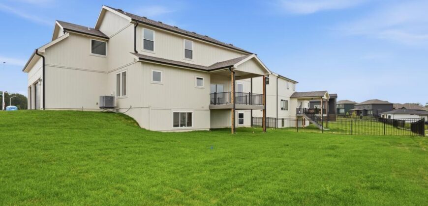 8415 NW 90th Street, Kansas City, MO 64153