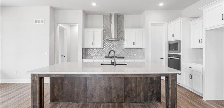 1807 NW 104th Terrace, Kansas City, MO 64155