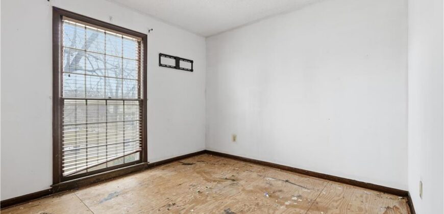 7922 N Northwood Road, Kansas City, MO 64151