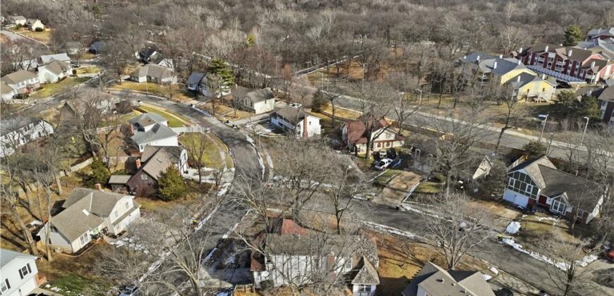 7922 N Northwood Road, Kansas City, MO 64151
