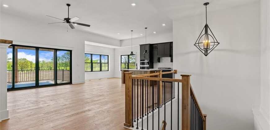 9619 Stockdale Road, Liberty, MO 64068