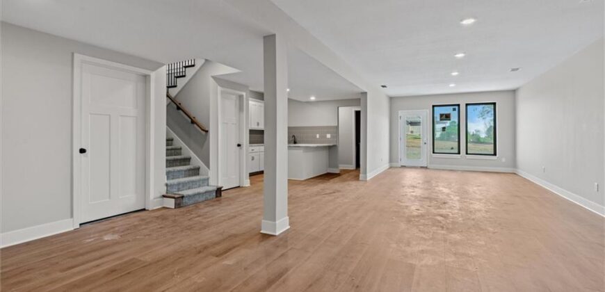 9901 Stockdale Road, Liberty, MO 64068
