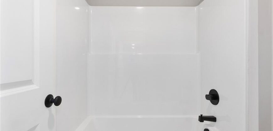 13630 Clover Court, Kearney, MO 64060