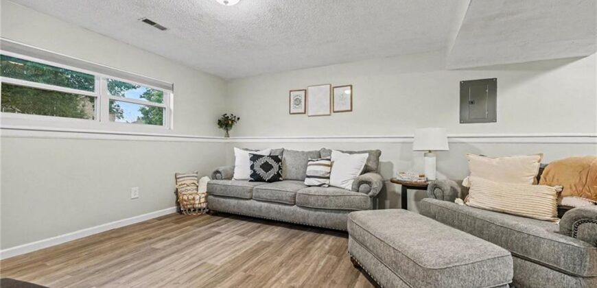 8531 NE 110th Terrace, Kansas City, MO 64157