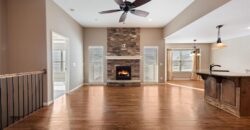 194 N Camelot Drive, Liberty, MO 64068