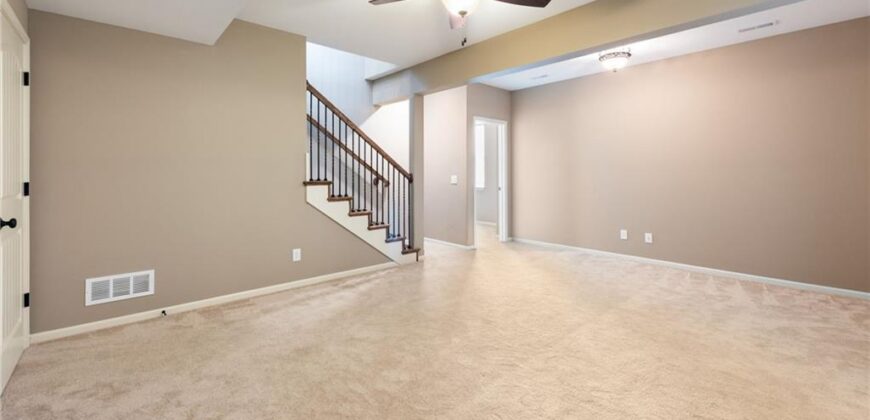 194 N Camelot Drive, Liberty, MO 64068