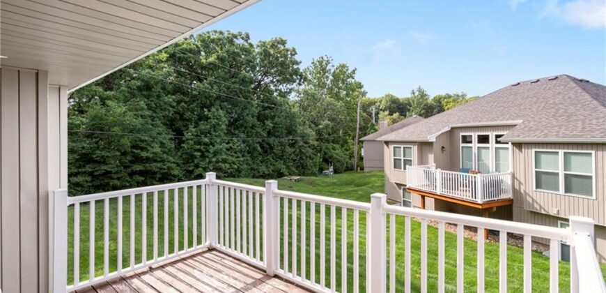 194 N Camelot Drive, Liberty, MO 64068
