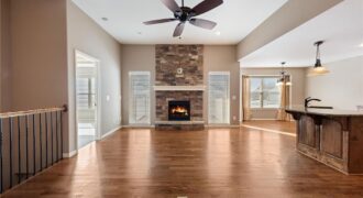 194 N Camelot Drive, Liberty, MO 64068